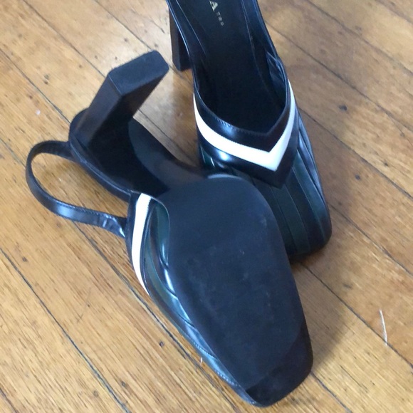 Zara Mad Men Heels - Picture 3 of 4